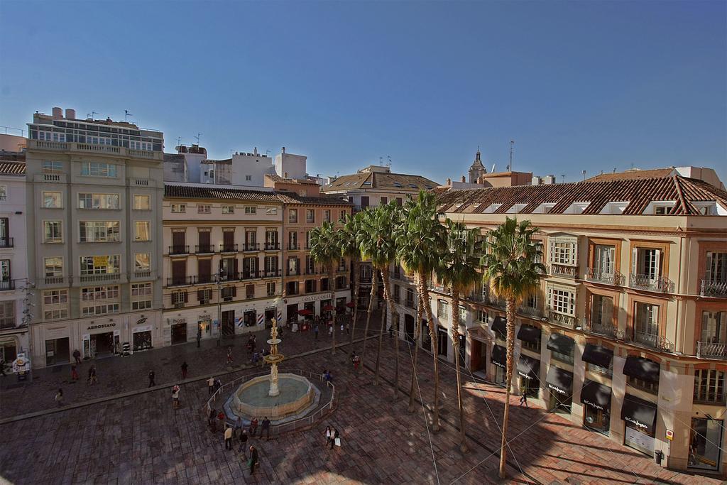 Apartamentos Plaza Constitucion - Larios Málaga Eksteriør billede