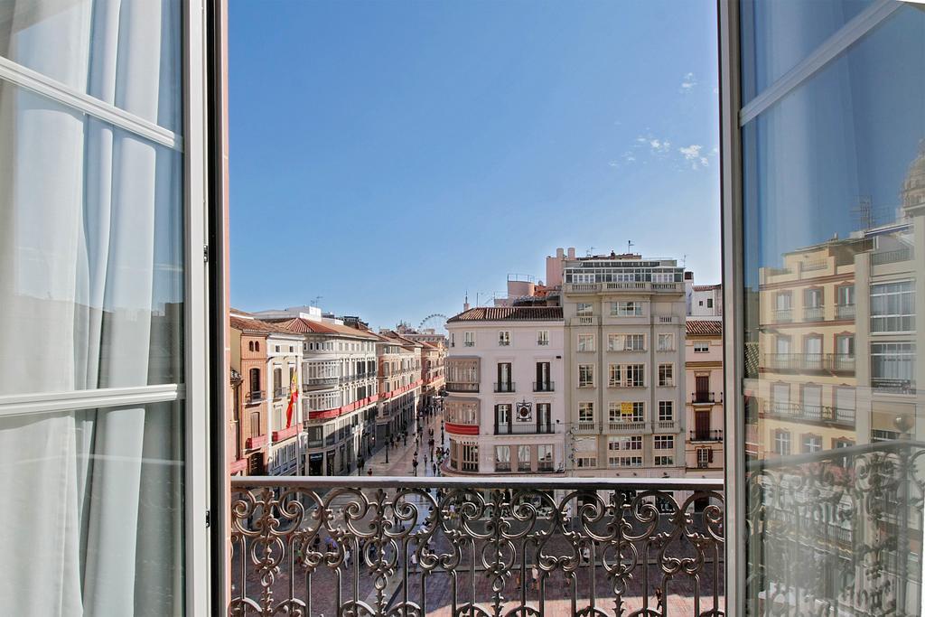 Apartamentos Plaza Constitucion - Larios Málaga Eksteriør billede