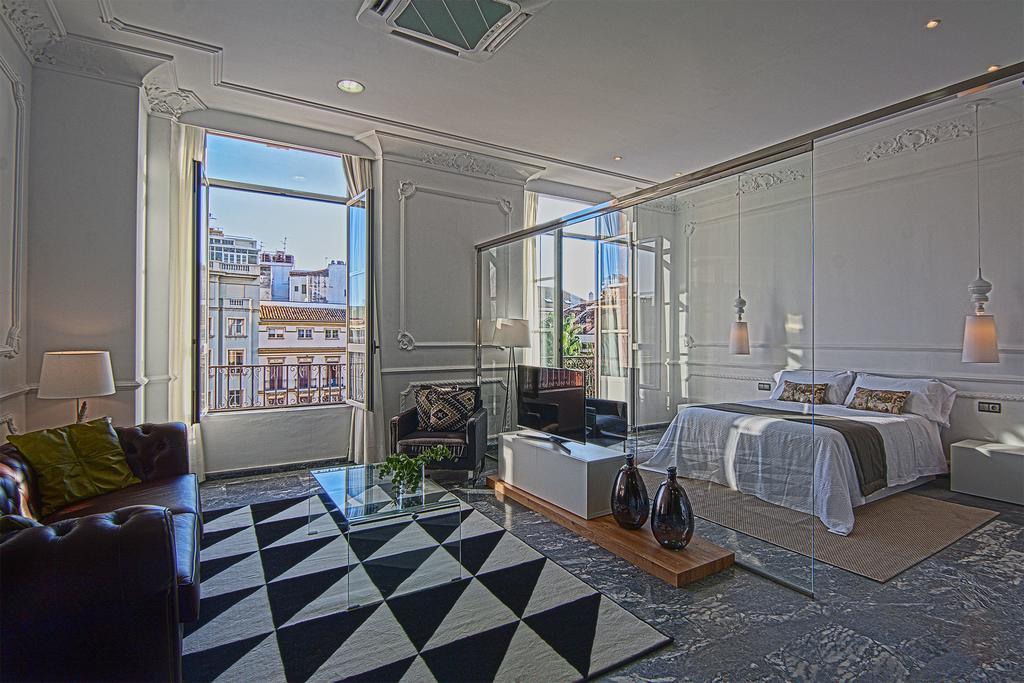 Apartamentos Plaza Constitucion - Larios Málaga Værelse billede