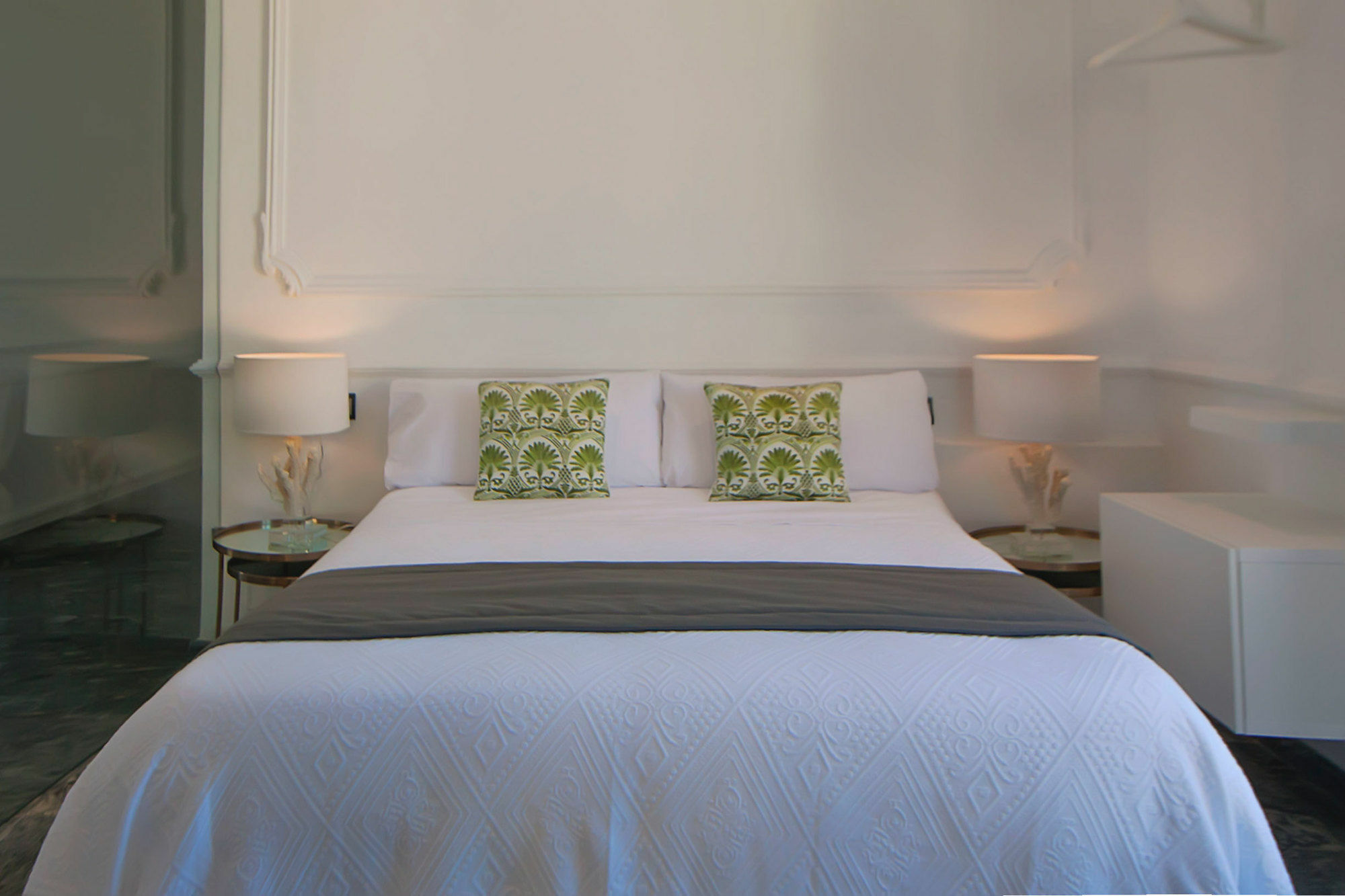 Apartamentos Plaza Constitucion - Larios Málaga Eksteriør billede
